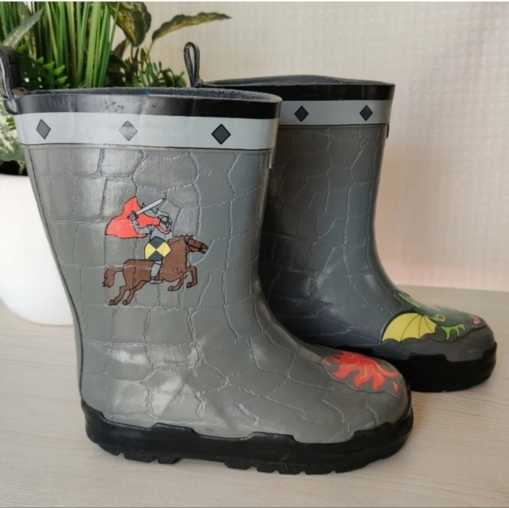 Kidorable Dragon Knight Gray Natural Rubber Rainboots Size 9 toddler